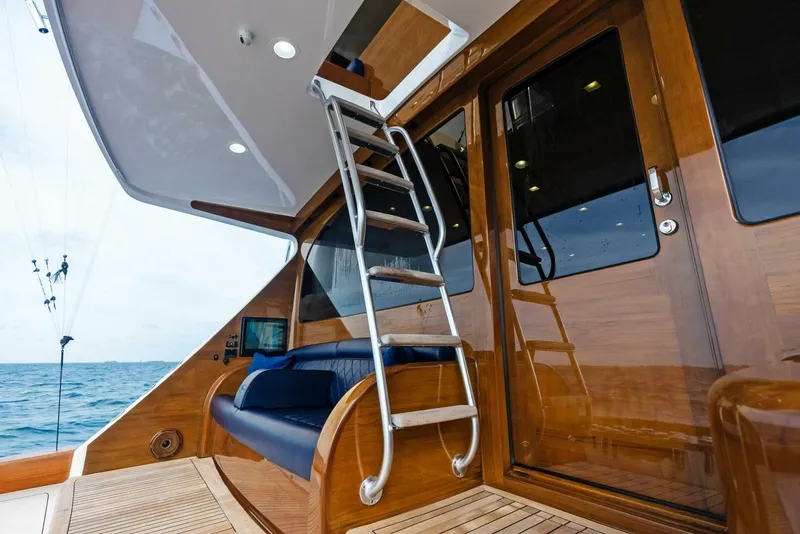 Slide: The Image of Viking 72 Enclosed Bridge 2023 - 5732703