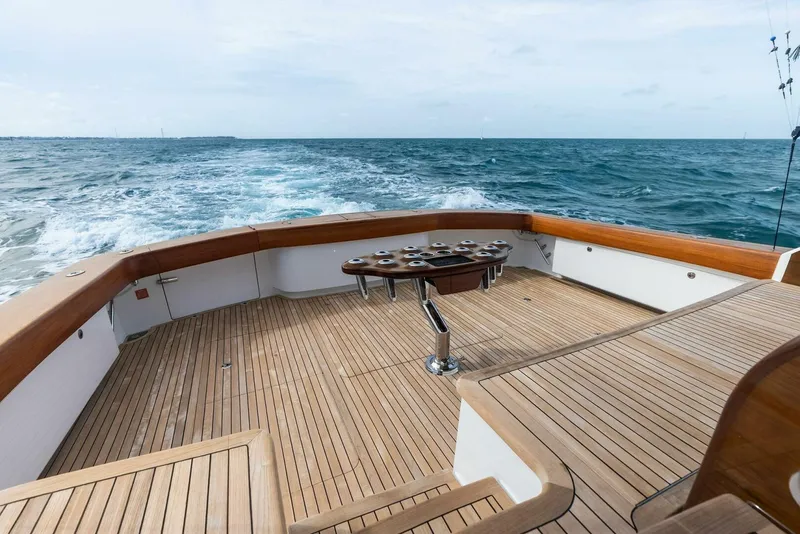 Slide: The Image of Viking 72 Enclosed Bridge 2023 - 5732875