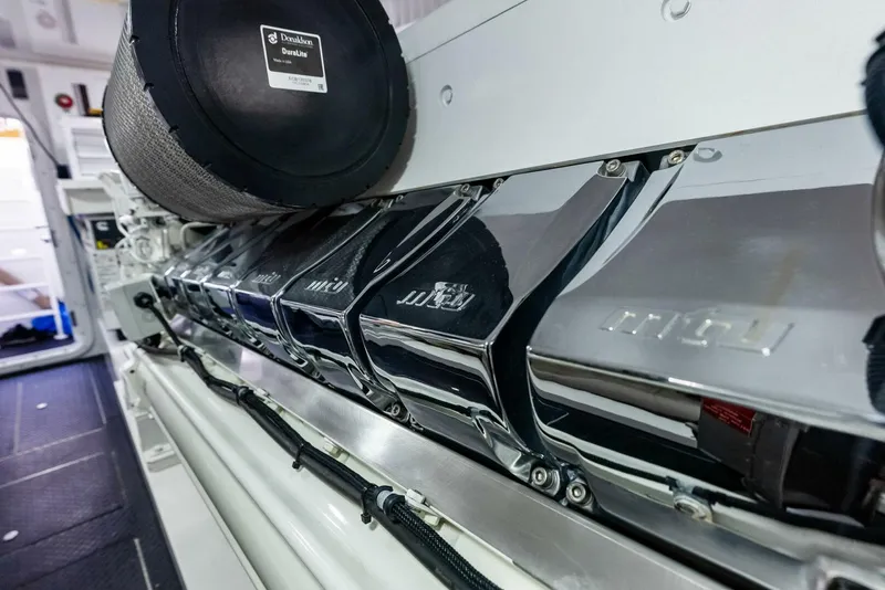 Slide: The Image of Viking 72 Enclosed Bridge 2023 - 5732874