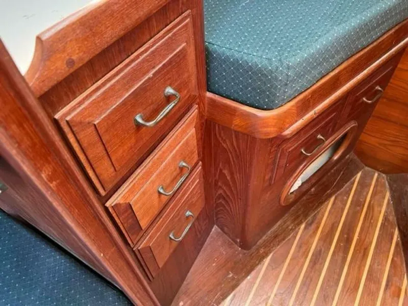 Slide: The Image of Cape Dory 31 Cutter 1984 - 5146487