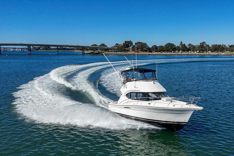 Slide: The Image of 2006 Riviera 33 LIL BREEZY 010 - 5128921