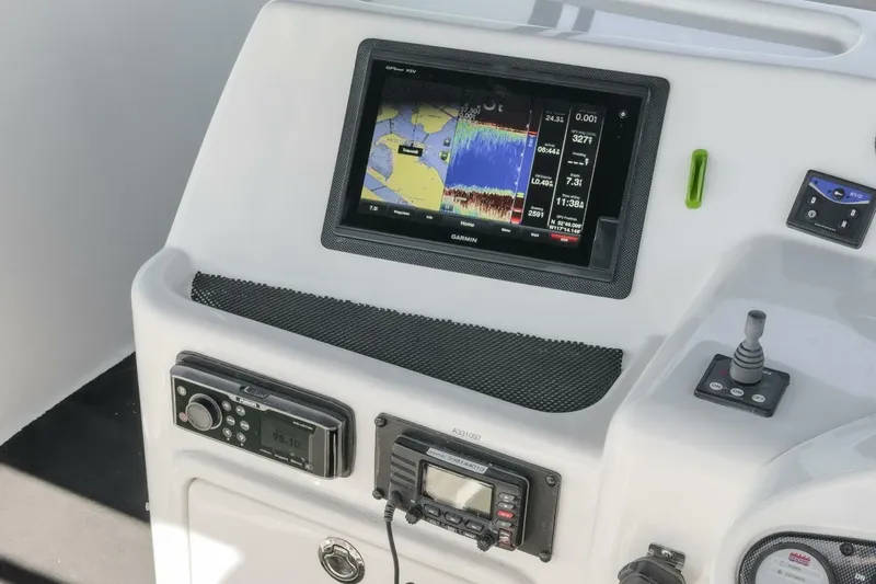 Slide: The Image of 2006 Riviera 33 LIL BREEZY 022 - 5128934