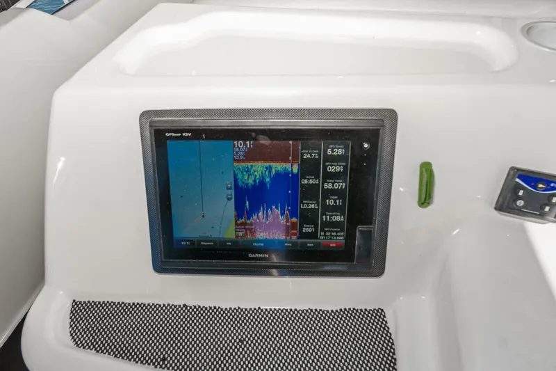 Slide: The Image of 2006 Riviera 33 LIL BREEZY 044 - 5128955