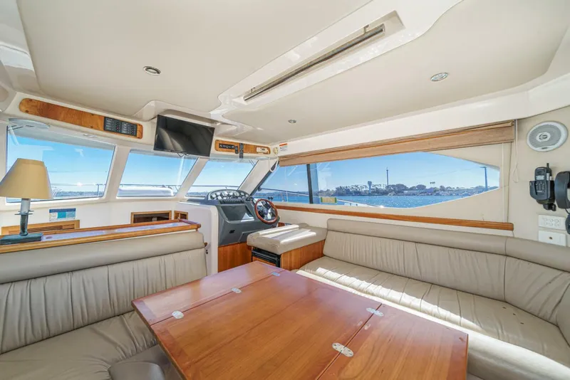 Slide: The Image of 2006 Riviera 33 LIL BREEZY 047 - 5128959