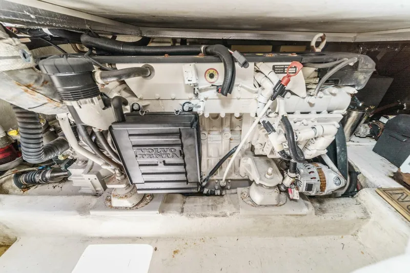 Slide: The Image of 2006 Riviera 33 LIL BREEZY 067 - 5128979