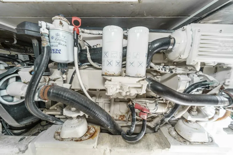 Slide: The Image of 2006 Riviera 33 LIL BREEZY 068 - 5128980