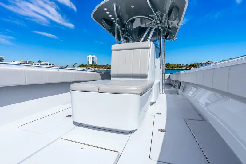 Slide: The Image of Contender 39 2023 - 5128198