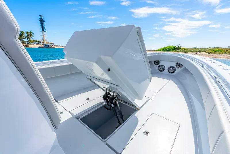 Slide: The Image of Contender 39 2023 - 5128202