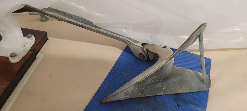 Slide: The Image of Shannon 38 Ketch 1980 - 5145276