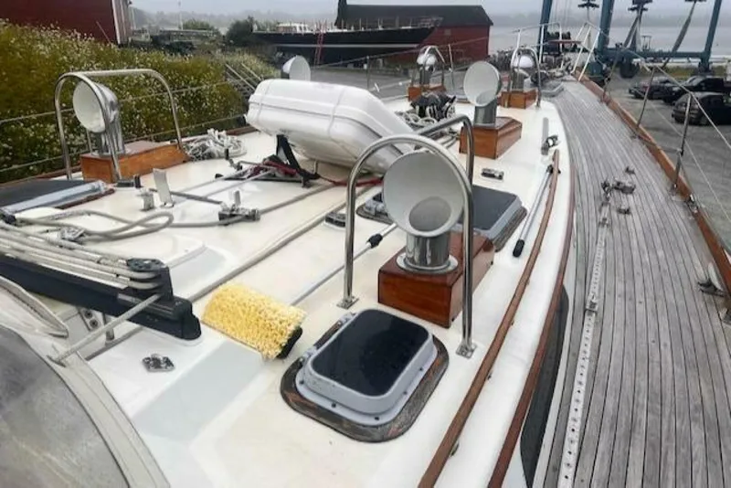 Slide: The Image of Alden Aft Cockpit K/CB Sloop 1986 - 5144215