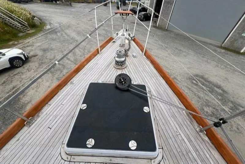 Slide: The Image of Alden Aft Cockpit K/CB Sloop 1986 - 5144216