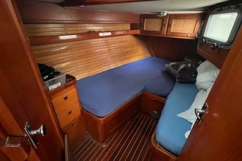 Slide: The Image of Alden Aft Cockpit K/CB Sloop 1986 - 5144229
