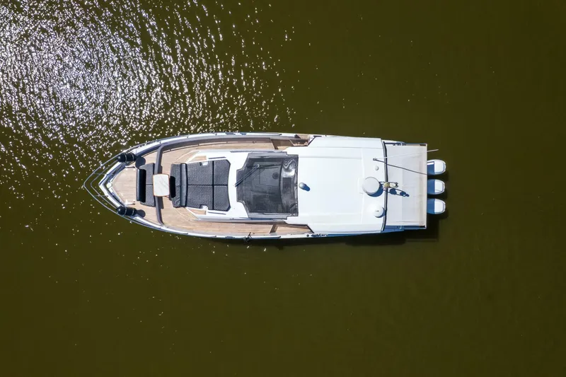 Slide: The Image of 2018 Azimut 40 Verve Loki - 5129125