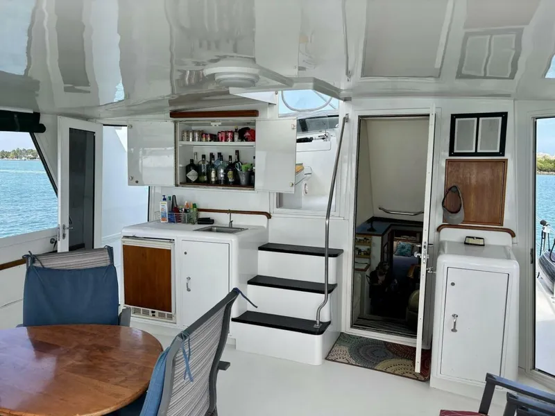 Slide: The Image of Hatteras 52 Cockpit Motor Yacht 1991 - 5129772