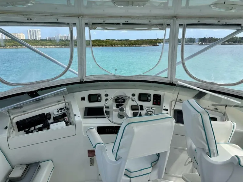Slide: The Image of Hatteras 52 Cockpit Motor Yacht 1991 - 5129746