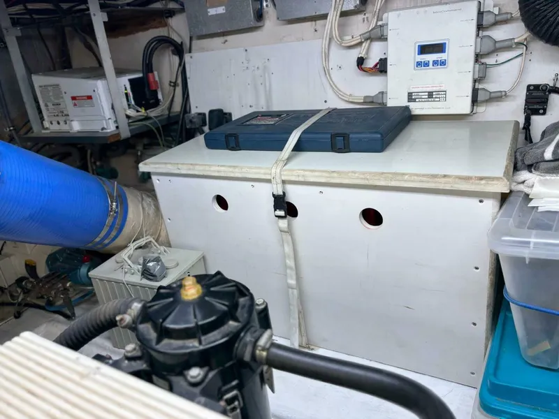 Slide: The Image of Hatteras 52 Cockpit Motor Yacht 1991 - 5129790