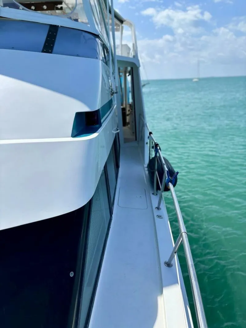 Slide: The Image of Hatteras 52 Cockpit Motor Yacht 1991 - 5129797