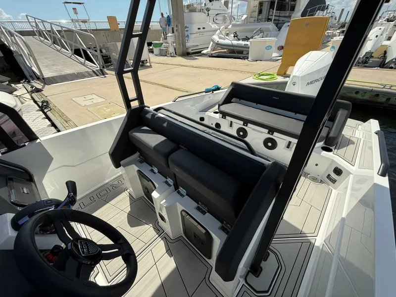 Slide: The Image of 2024 Iron 27 Center Console - 5130390