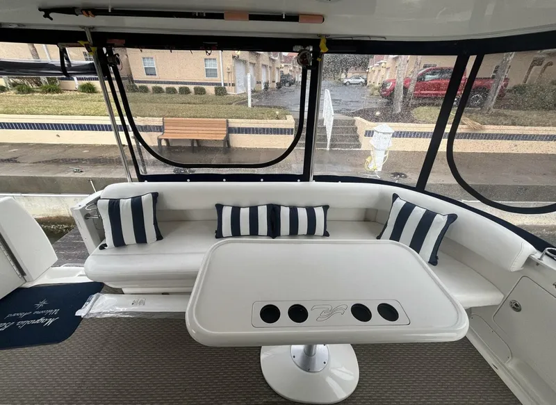 Slide: The Image of Sea Ray 390 Motor Yacht 2004 - 5130684