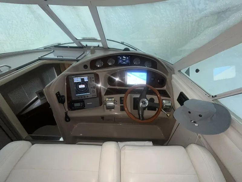 Slide: The Image of Sea Ray 390 Motor Yacht 2004 - 5130688