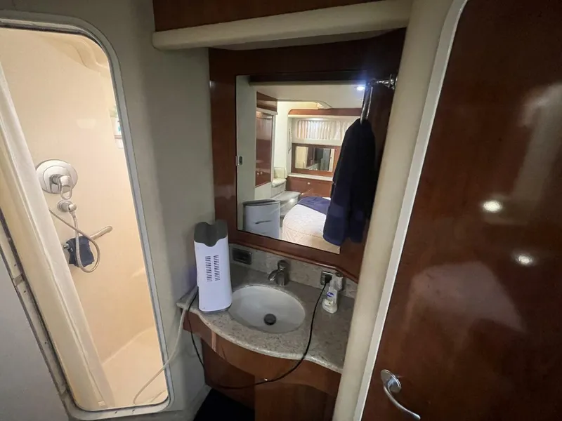 Slide: The Image of Sea Ray 390 Motor Yacht 2004 - 5130705