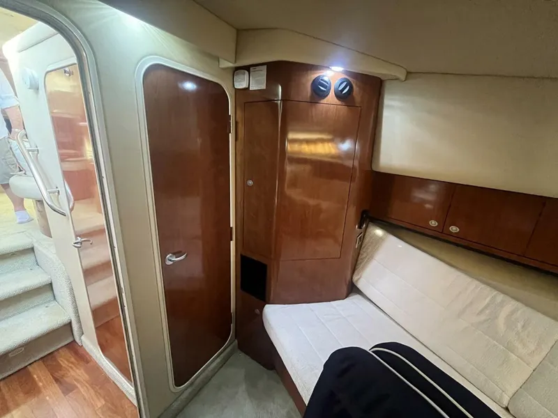 Slide: The Image of Sea Ray 390 Motor Yacht 2004 - 5130712
