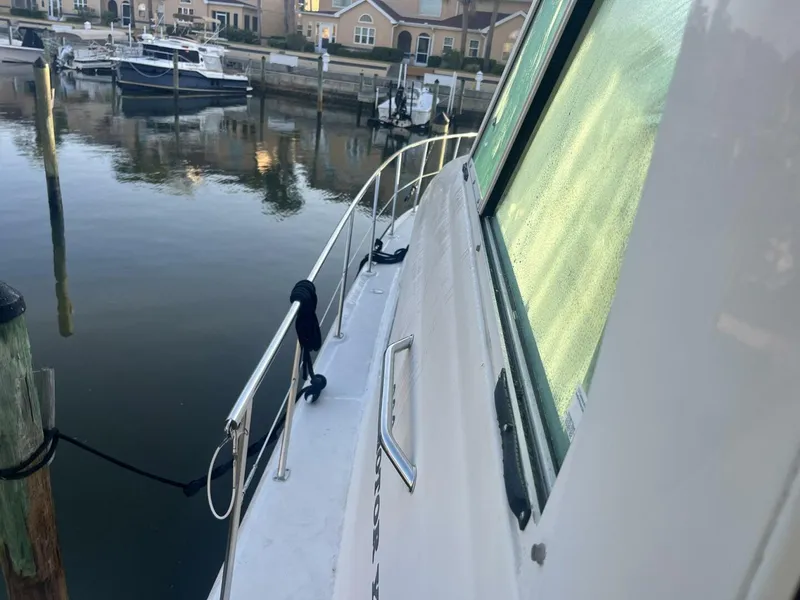 Slide: The Image of Sea Ray 390 Motor Yacht 2004 - 5130676