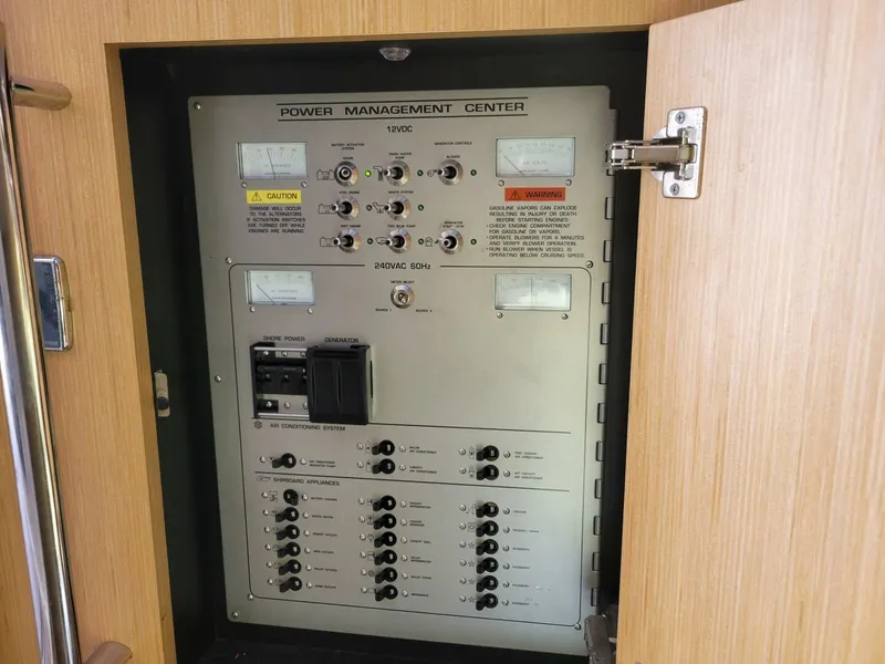 Slide: The Image of Four Winns V435 2012 - 5577982