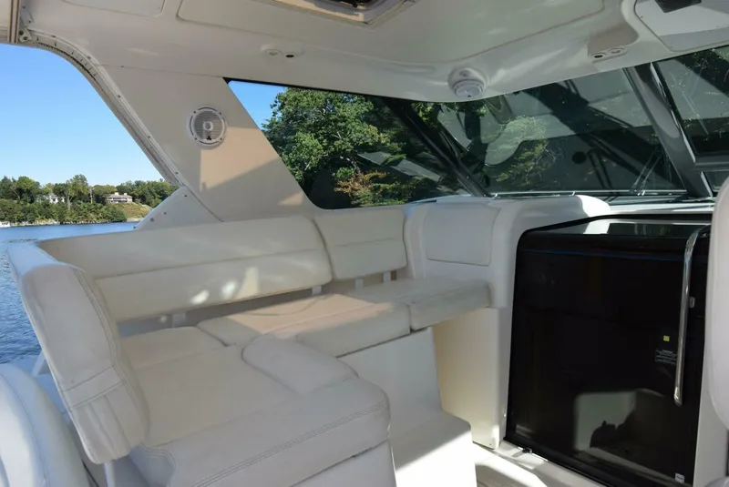 Slide: The Image of Tiara Sovran 3600 2004 - 5131381