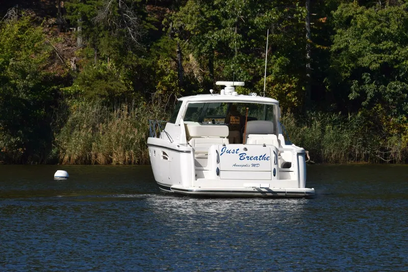 Slide: The Image of Tiara Sovran 3600 2004 - 5131377