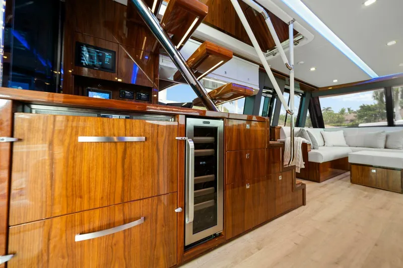 Slide: The Image of Riviera 64 Sports Motor Yacht 2023 - 5132705