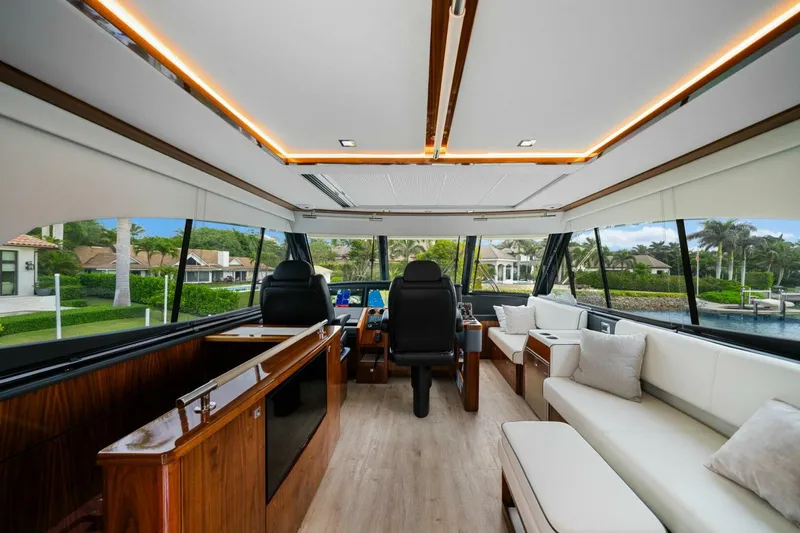 Slide: The Image of Riviera 64 Sports Motor Yacht 2023 - 5132693