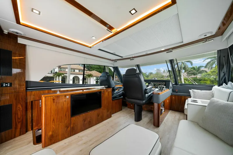 Slide: The Image of Riviera 64 Sports Motor Yacht 2023 - 5132708