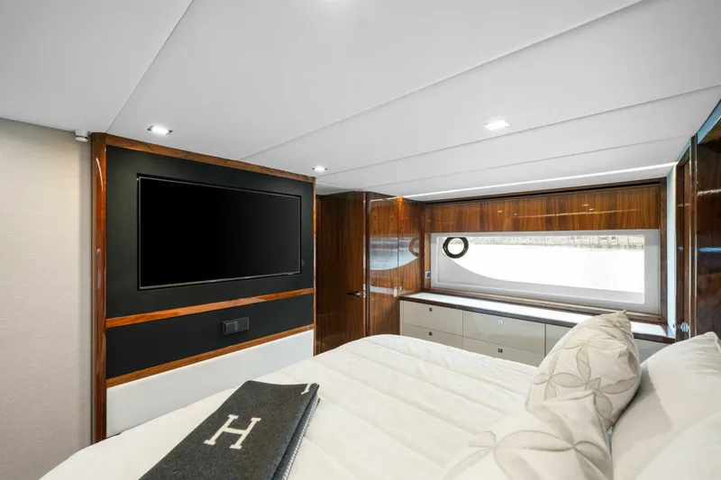 Slide: The Image of Riviera 64 Sports Motor Yacht 2023 - 5132685