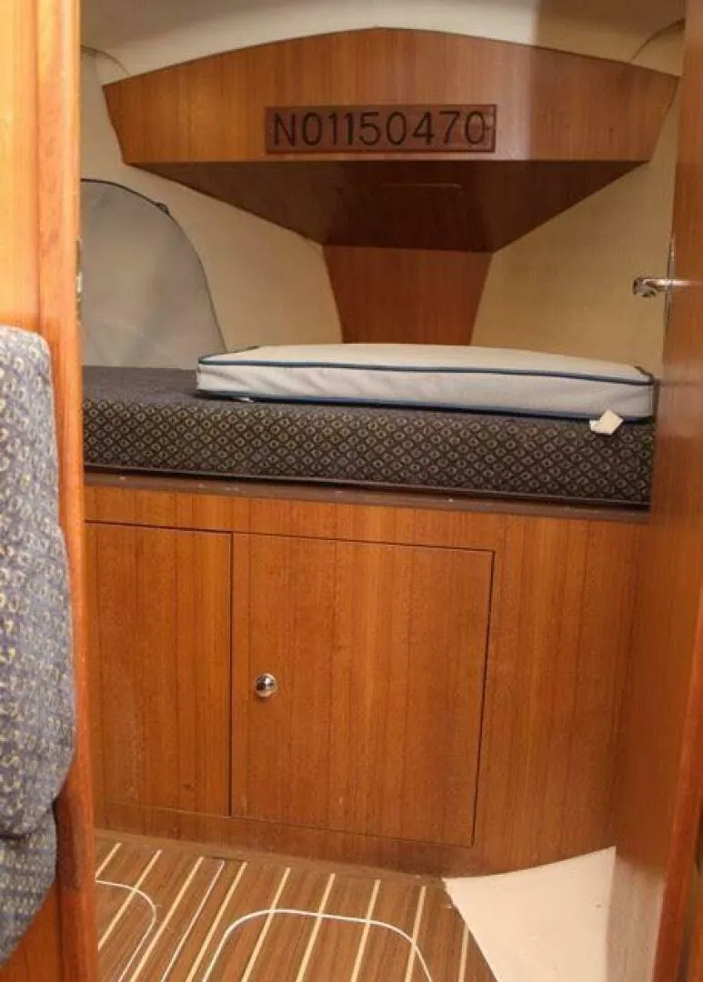 Slide: The Image of Hunter Sloop 2004 - 5133490