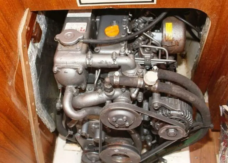 Slide: The Image of Hunter Sloop 2004 - 5133506