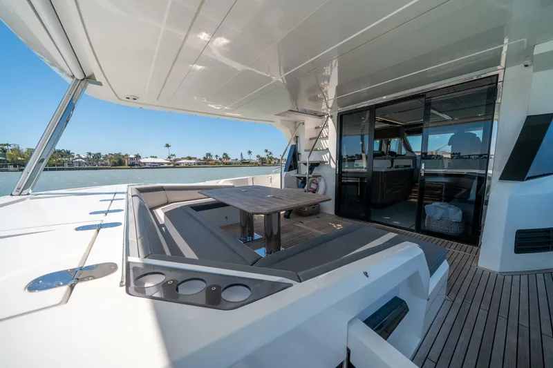 Slide: The Image of Galeon 680 Fly 2020 - 5133630