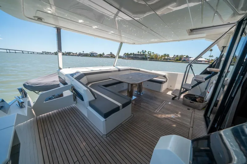 Slide: The Image of Galeon 680 Fly 2020 - 5133631