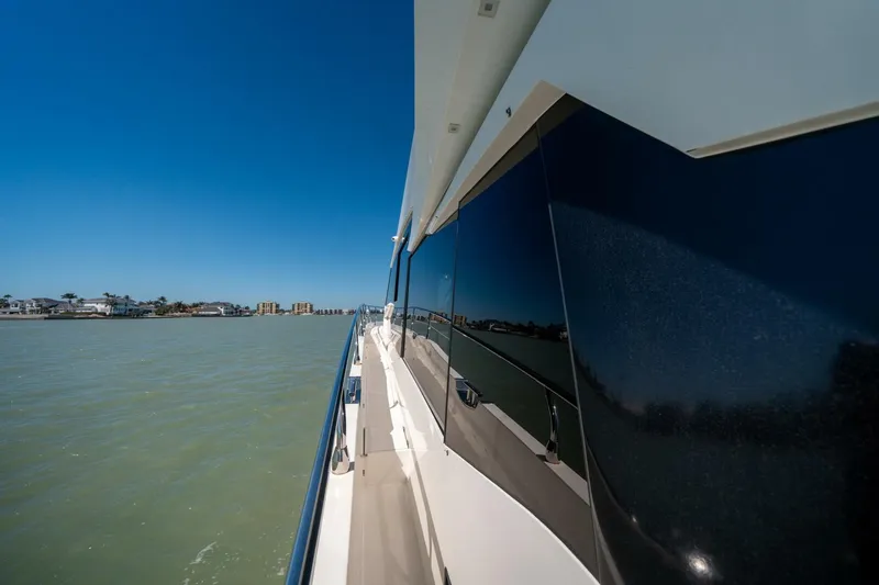 Slide: The Image of Galeon 680 Fly 2020 - 5133633