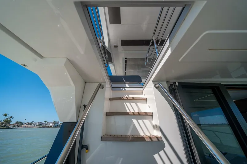 Slide: The Image of Galeon 680 Fly 2020 - 5133637