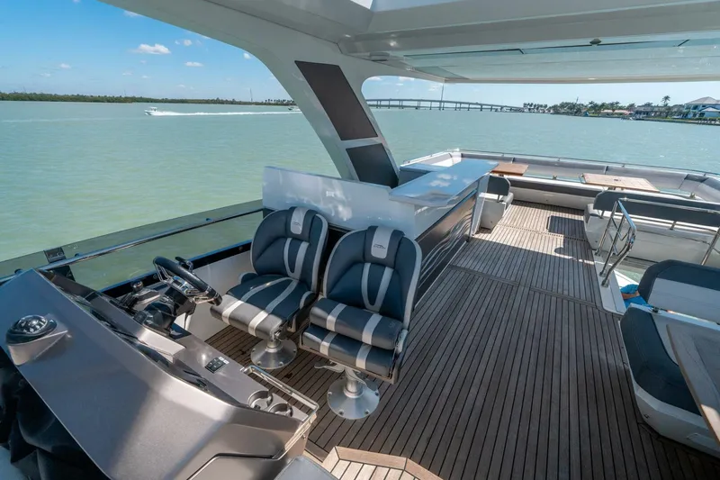 Slide: The Image of Galeon 680 Fly 2020 - 5133643