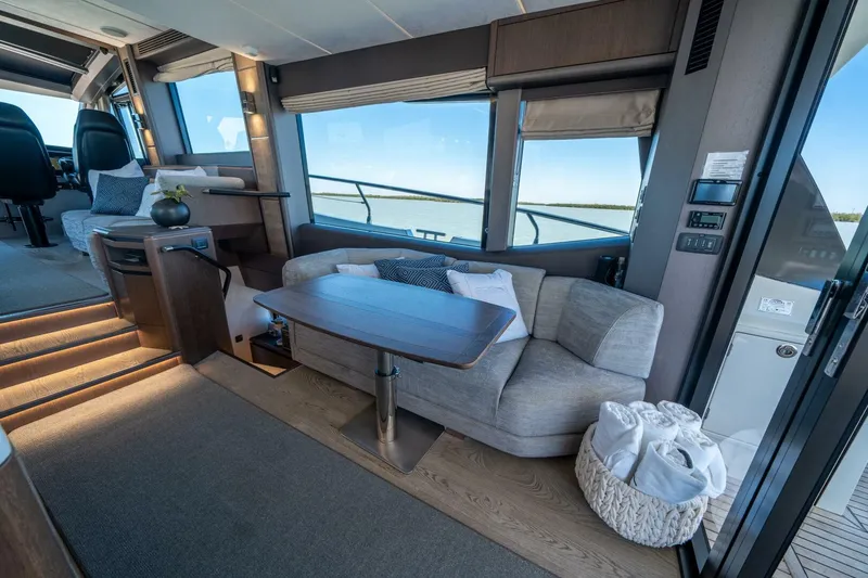 Slide: The Image of Galeon 680 Fly 2020 - 5133654