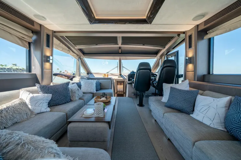 Slide: The Image of Galeon 680 Fly 2020 - 5133668