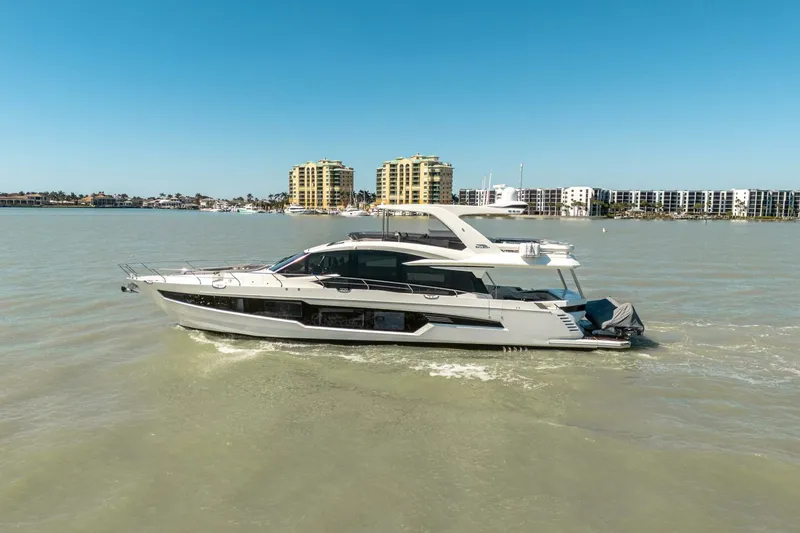 Slide: The Image of Galeon 680 Fly 2020 - 5133624