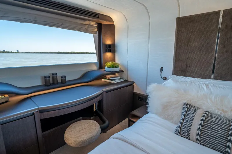 Slide: The Image of Galeon 680 Fly 2020 - 5133678