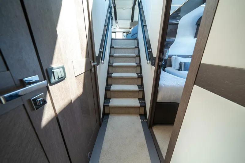 Slide: The Image of Galeon 680 Fly 2020 - 5133681