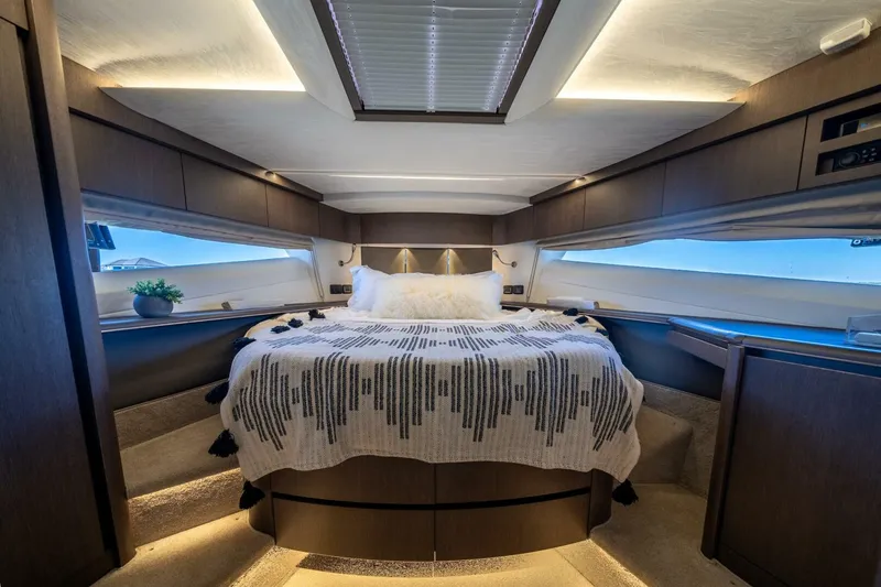 Slide: The Image of Galeon 680 Fly 2020 - 5133682