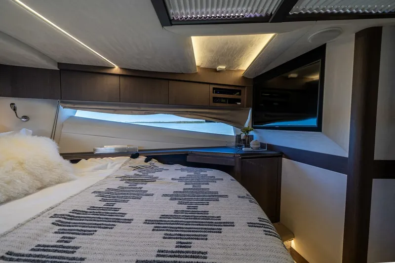 Slide: The Image of Galeon 680 Fly 2020 - 5133683