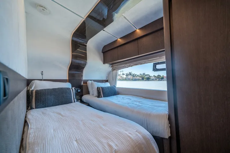 Slide: The Image of Galeon 680 Fly 2020 - 5133685