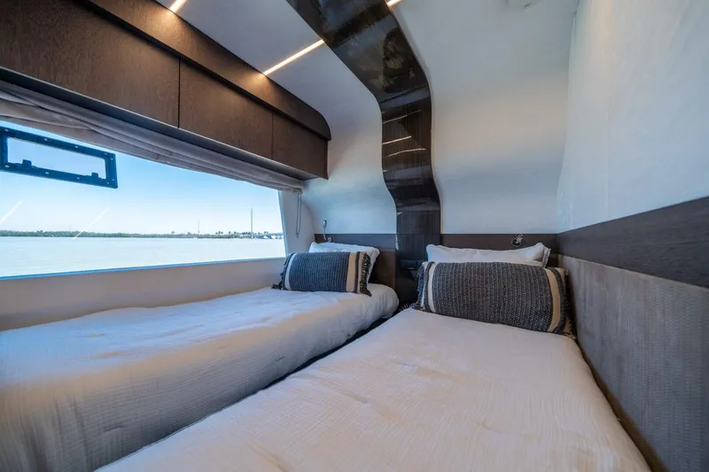 Slide: The Image of Galeon 680 Fly 2020 - 5133686